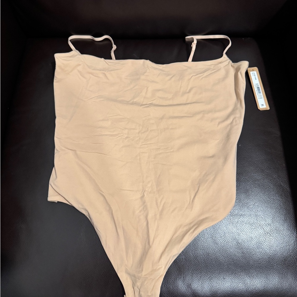 Women's Skims Beige "Fits Everybody Cami" Bodysuit-Size L